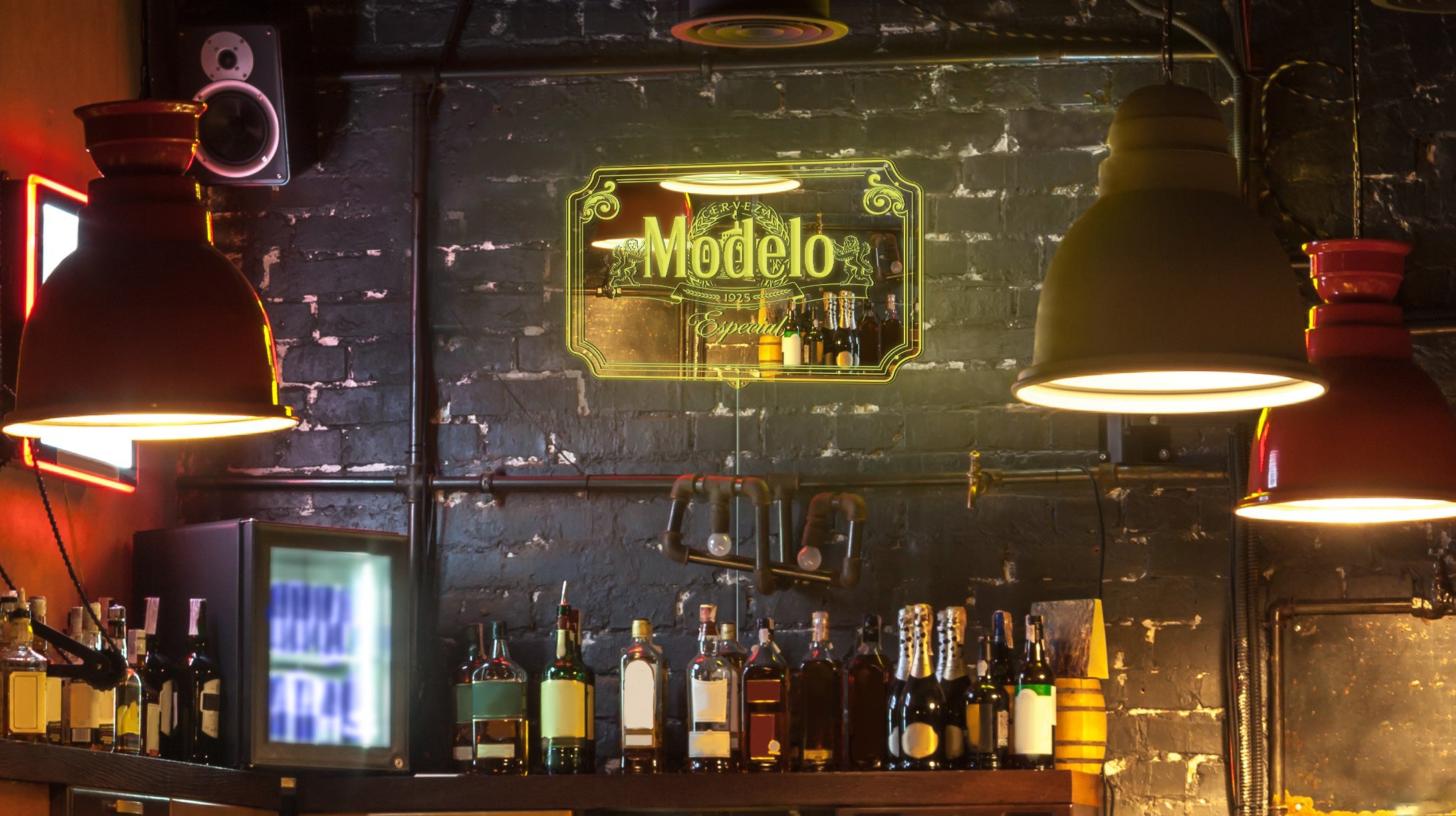 Modelo RGB LED Neon Sign with Elegant Mirror Backing