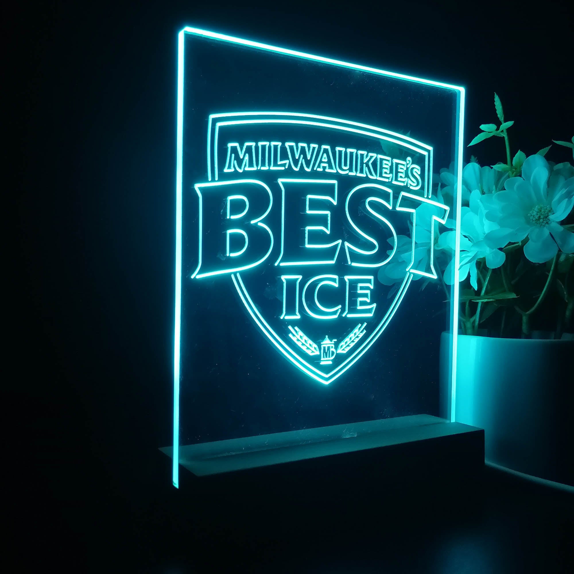Milwakuee's Best Ice Beer Night Light LED Sign