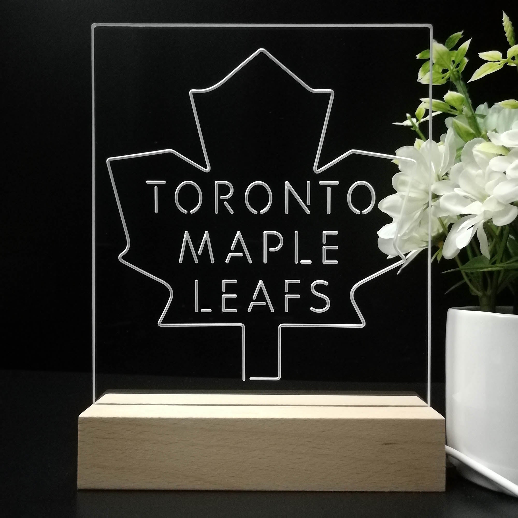 Toronto Sport Team Maple Leafs EST.2016 3D LED Optical Illusion Sport Team Night Light