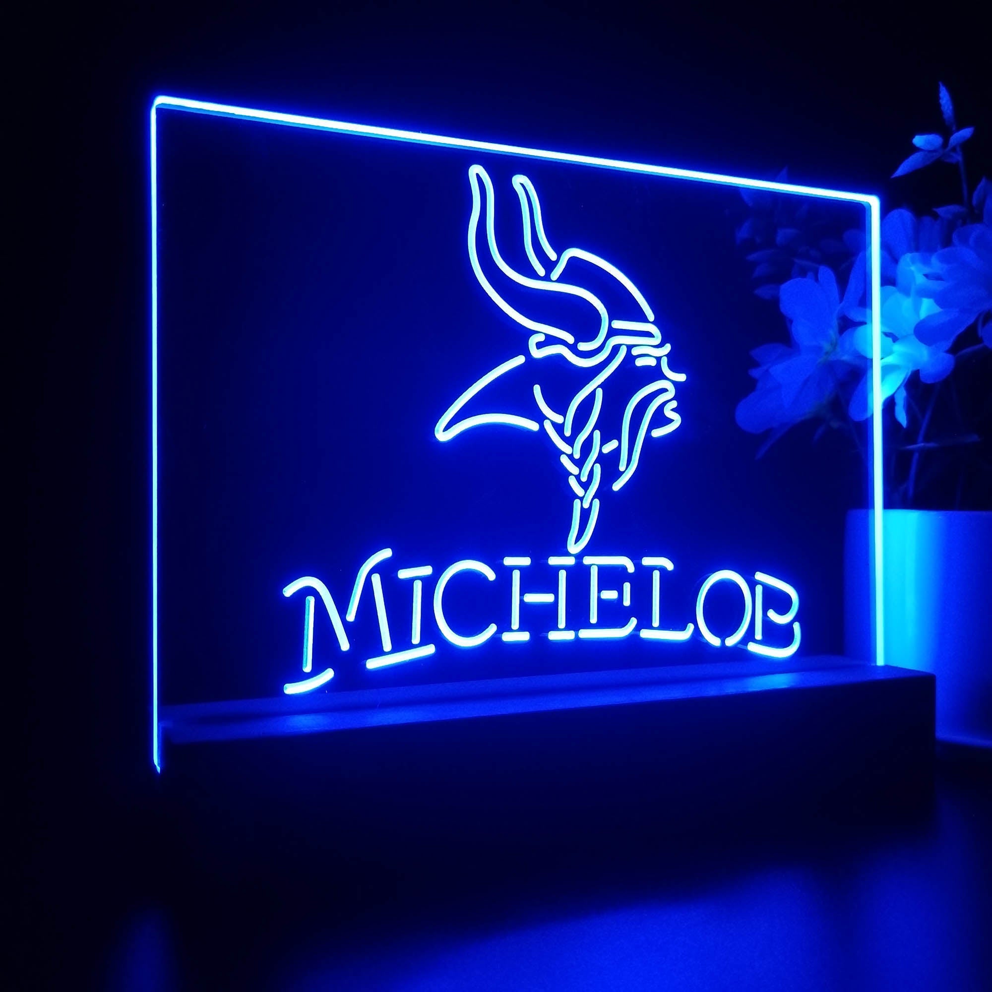Michelob Bar Minnesota Vikings Night Light LED Sign